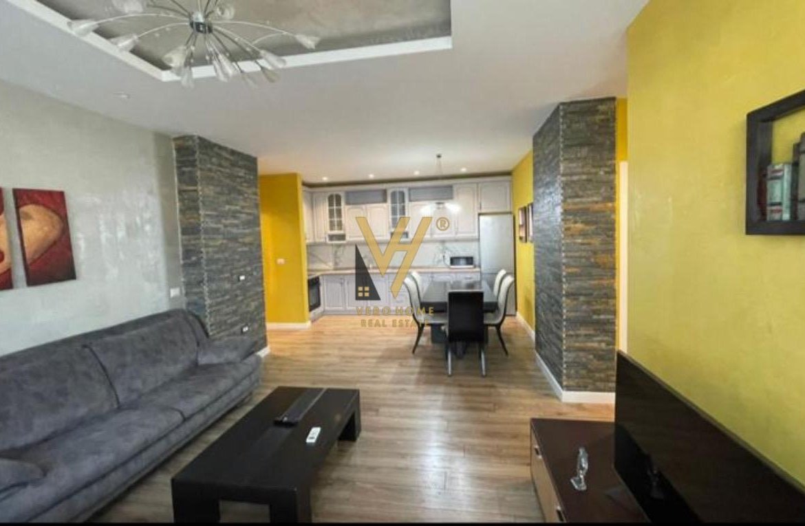 Jepet apartament 3+1 +2 me qera te Rruga e Kosovareve 137 m2